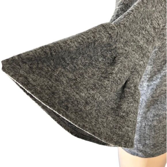 Anthropologie Caution To The Wind Grey Bell Sleeves knotted at Waist Size Small - Picture 4 of 7